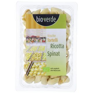 Tortelli mit Ricotta und Spinat